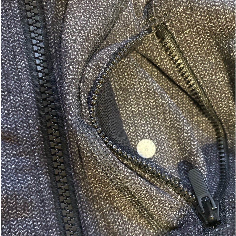 SOLD ON DEPOP Lululemon jacket - Picture 4 of 4
